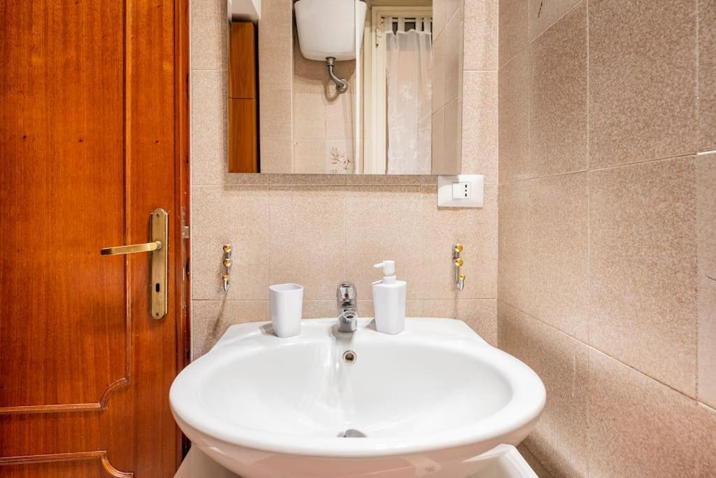 44Oz Apartment With Terrace In Monteverde ローマ エクステリア 写真